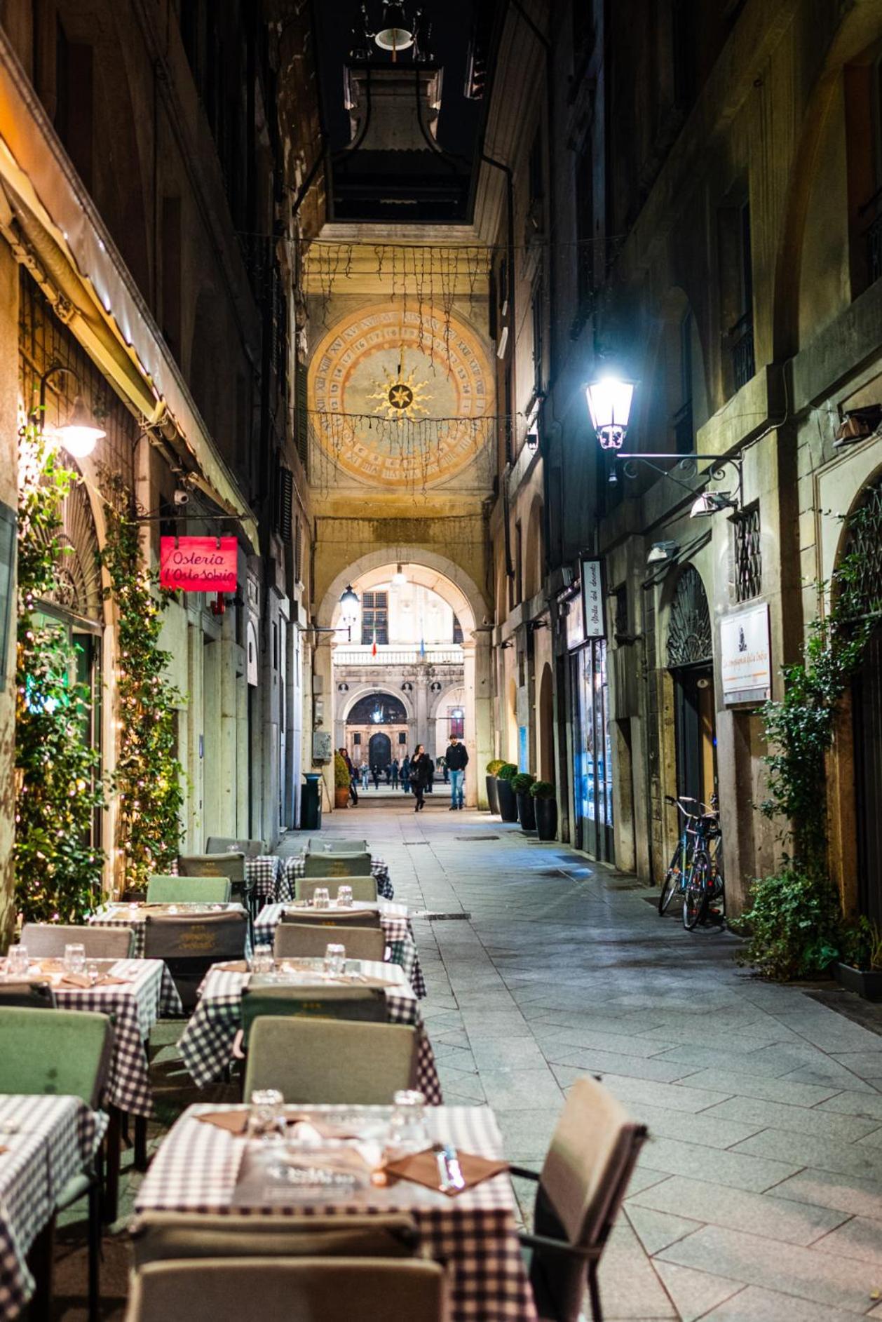 Hotel Fiordiluna, Nel Cuore Di Brescia Extérieur photo